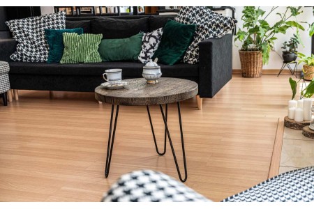 Okragły dębowy stolik...