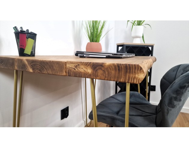 Bureau à bord naturel en épicéa – pieds hairpin dorés