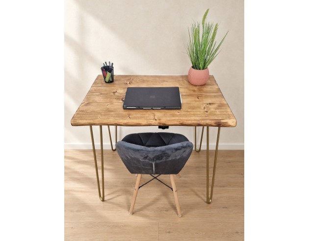 Live-Edge-Rustikaler Schreibtisch mit goldenen Hairpin-Beinen